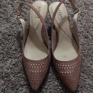 Women’s size 7 cute sling back heels